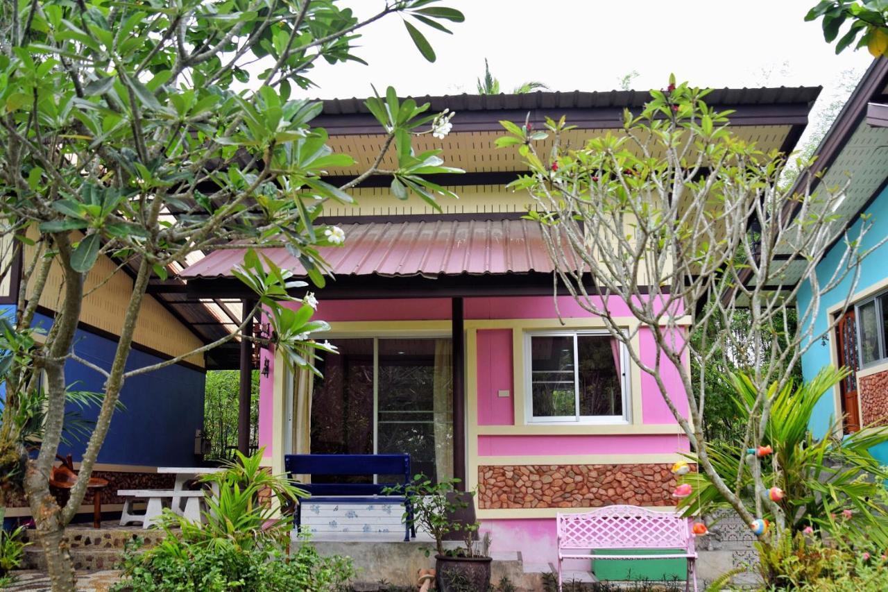 Ya Teng Homestay Ban Tha Sai Buitenkant foto